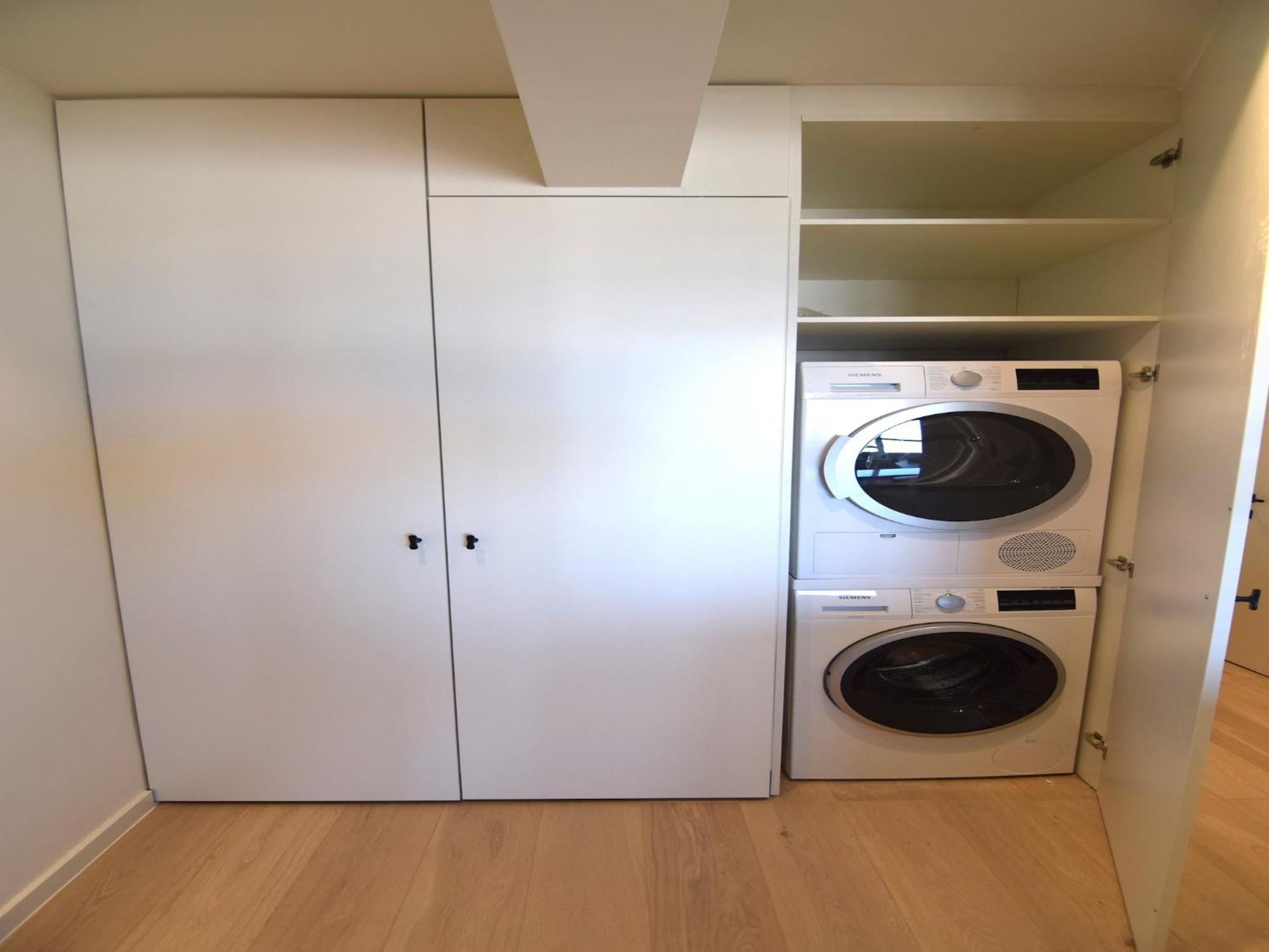Apartment In Blankenberge With Sea View, Cleaning Included *